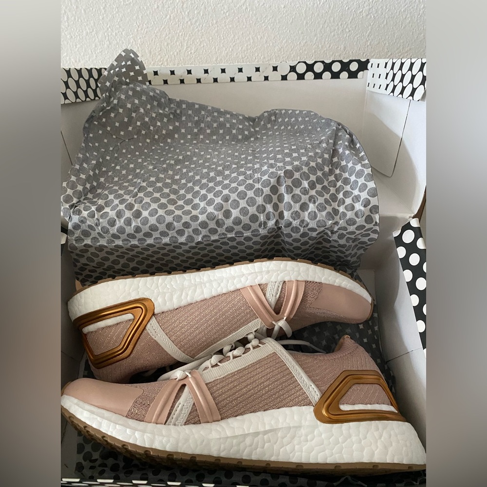 adidas by Stella McCartney - Ultraboost Knit Low Top Sneaker